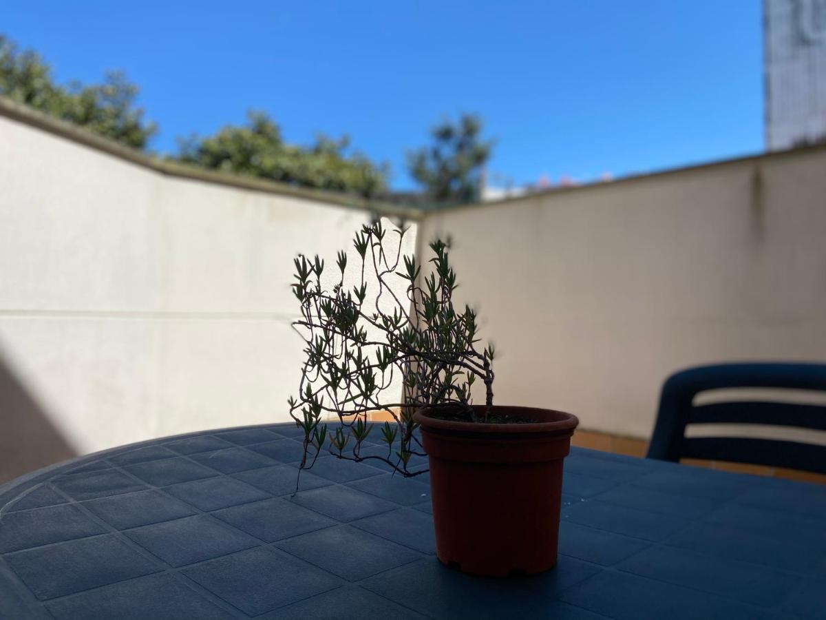 Apartamento A 5 Min Caminando De La Playa Sta. Cristina, 奥莱罗斯 外观 照片